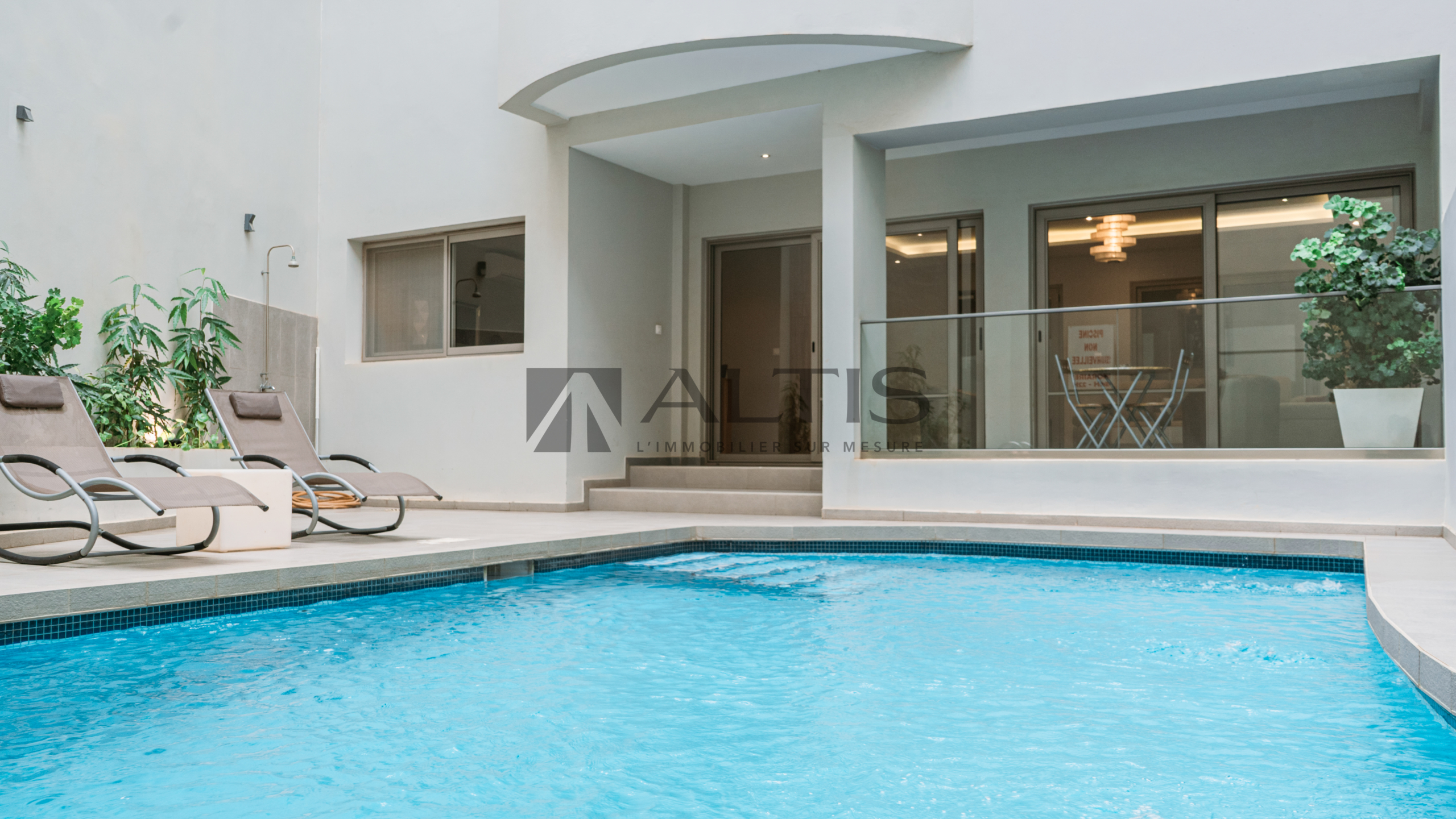 Piscine-Altis