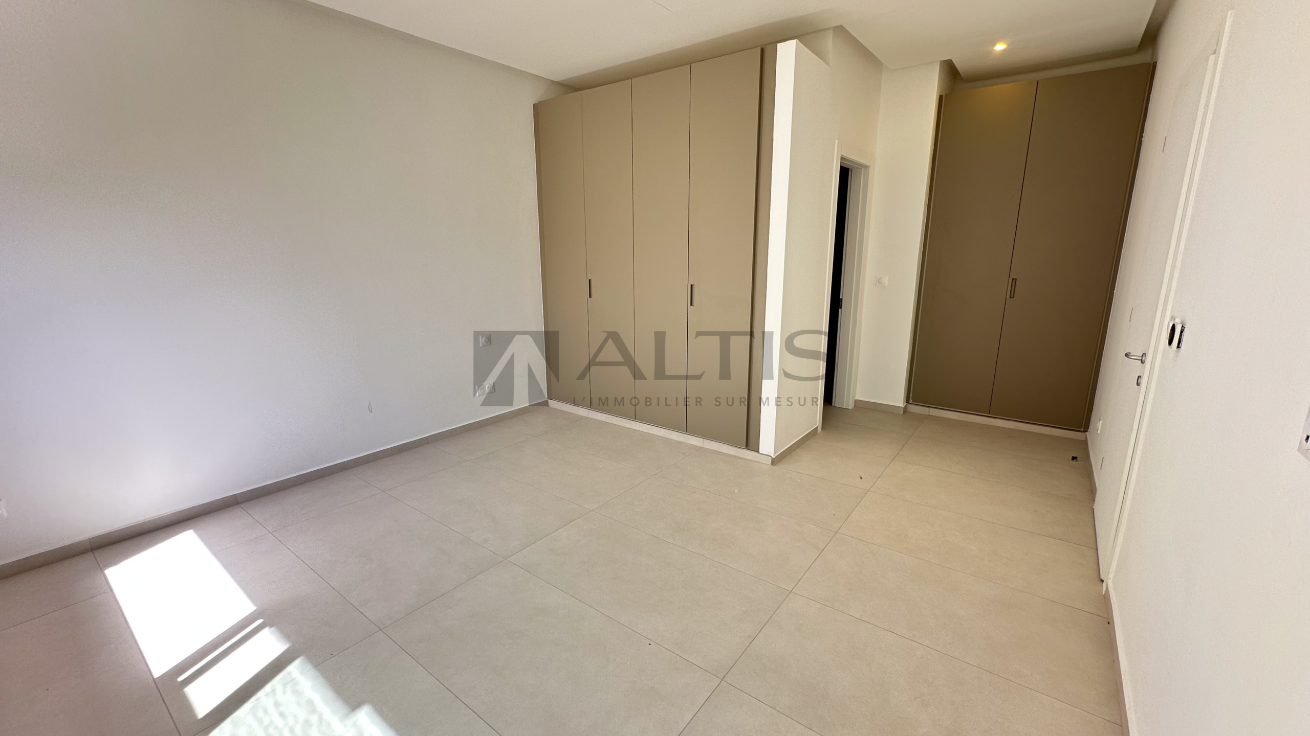 Promo-Immo-Studio-Nafai╠êa-ALTIS-4